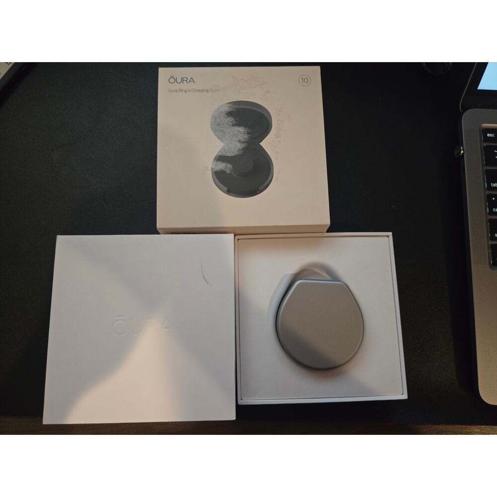Oura Charging Dock Charger in Light Gray Size 10